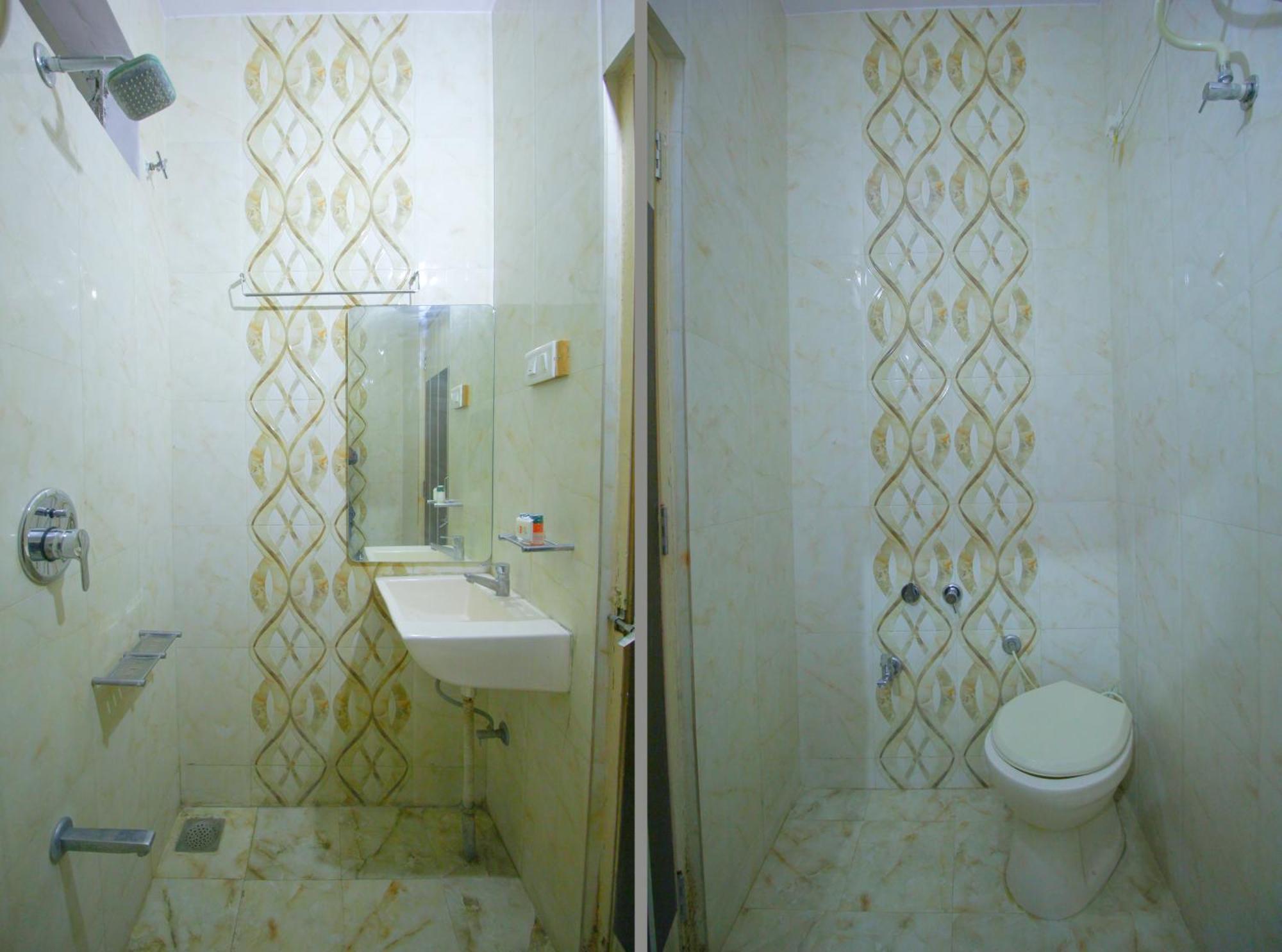 Hotel Upasana Radźkot Zewnętrze zdjęcie