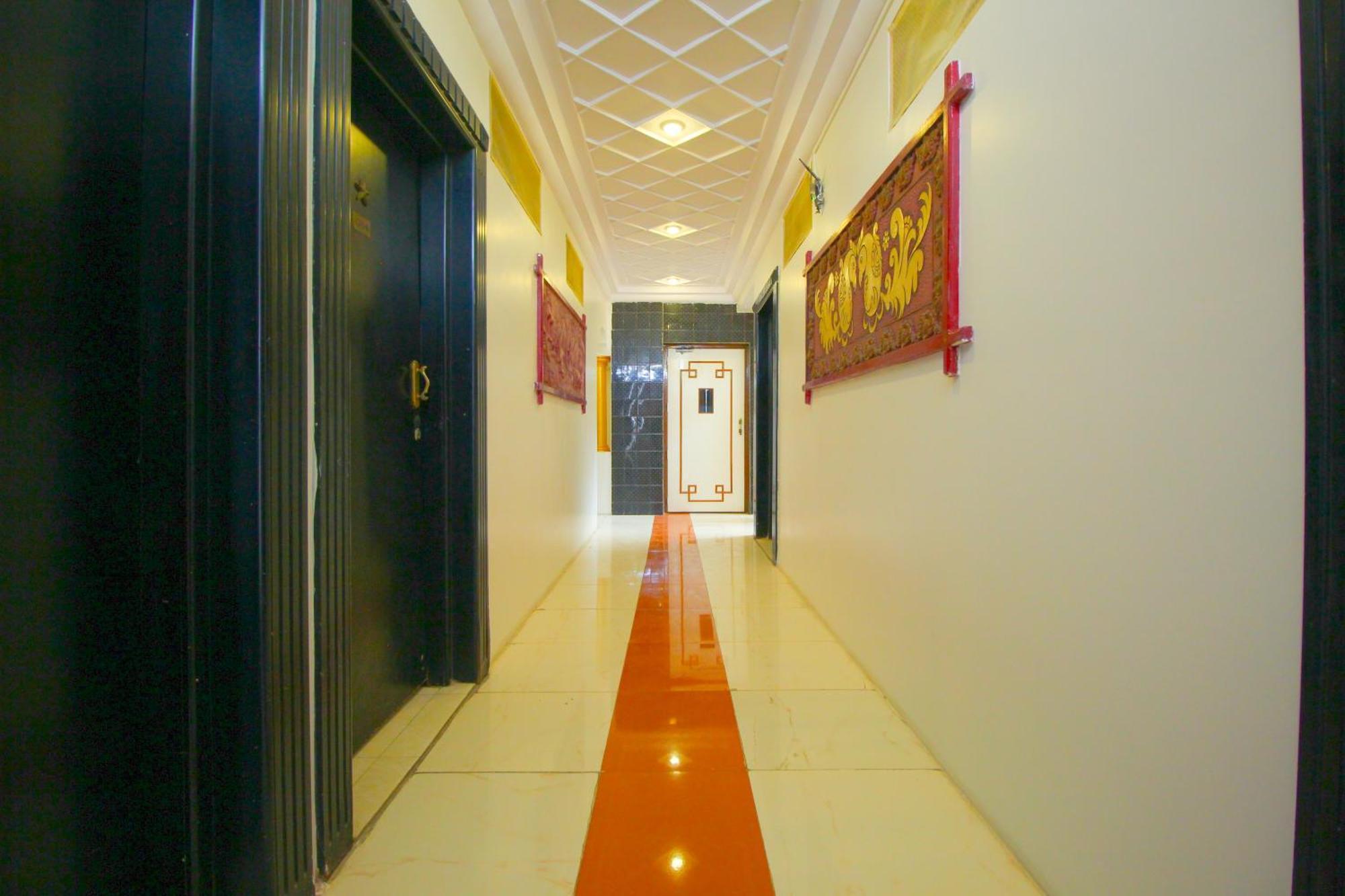 Hotel Upasana Radźkot Zewnętrze zdjęcie